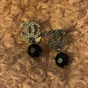 CHANEL Boucles Oreille NOIR black earrings